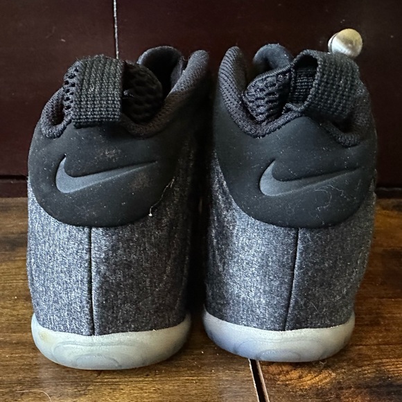 Nike Little Posite Pro GS Big Kid's Size 4Y Dark Grey Heather & Black - Picture 3 of 10